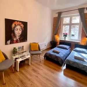 Topolove & Albergue