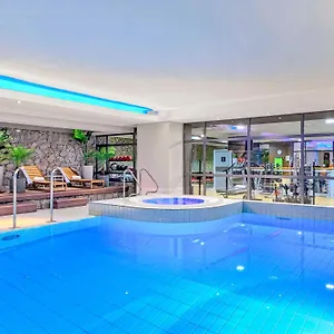 4* מלון Novotel Centrum