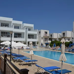 Ξενοδοχείο με διαμερίσματα Sweet Memories Apts Πρωταράς