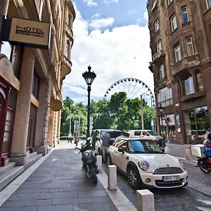 hotel-sasone.inbudapesthotels.com/
